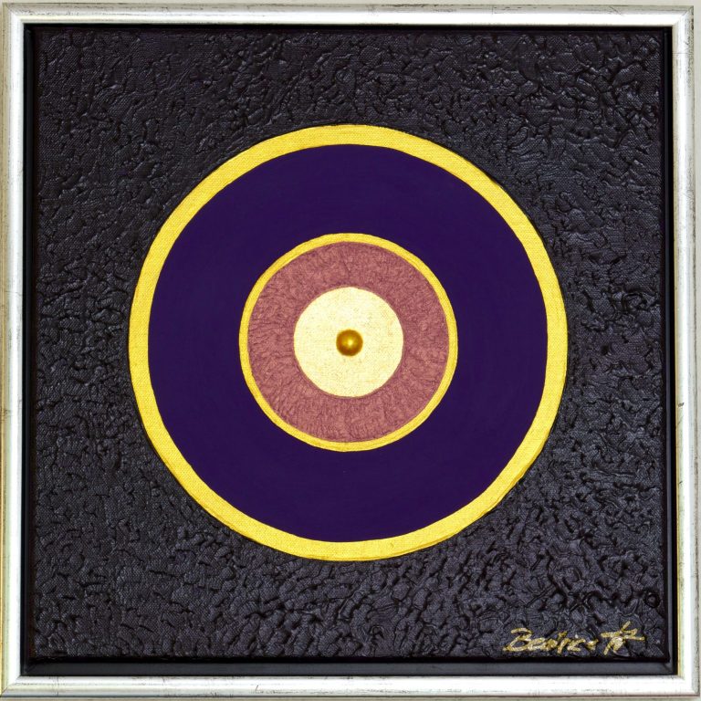 Golden Eye in Circle of Soulcolor